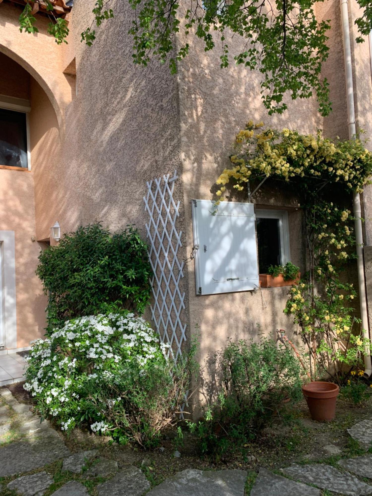 Charmante Au Calme Entre Et Cevennes Animaux De Compagnie Acceptes * Saint-Gely-du-Fesc